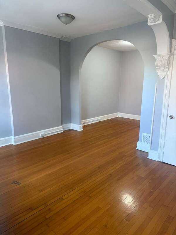 240 Elm St - Photo 5 of 8