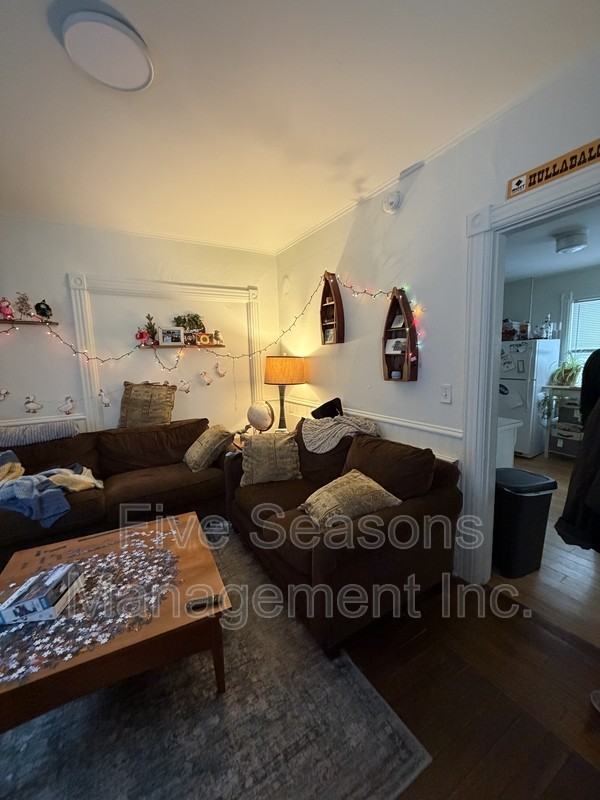 188 North St - Photo 2 of 16