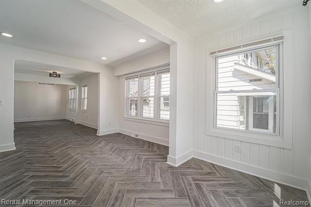 575 E Drayton St - Photo 5 of 15