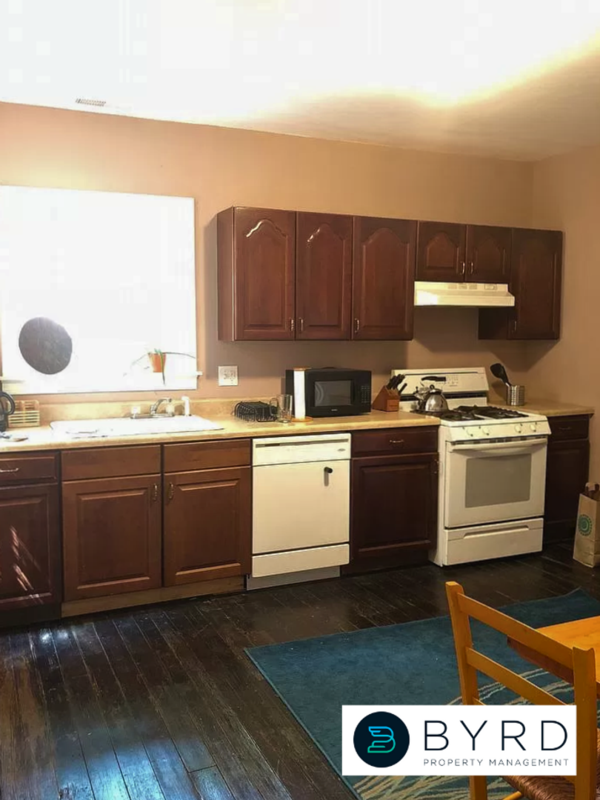 311 W Marshall St - Photo 5 of 13