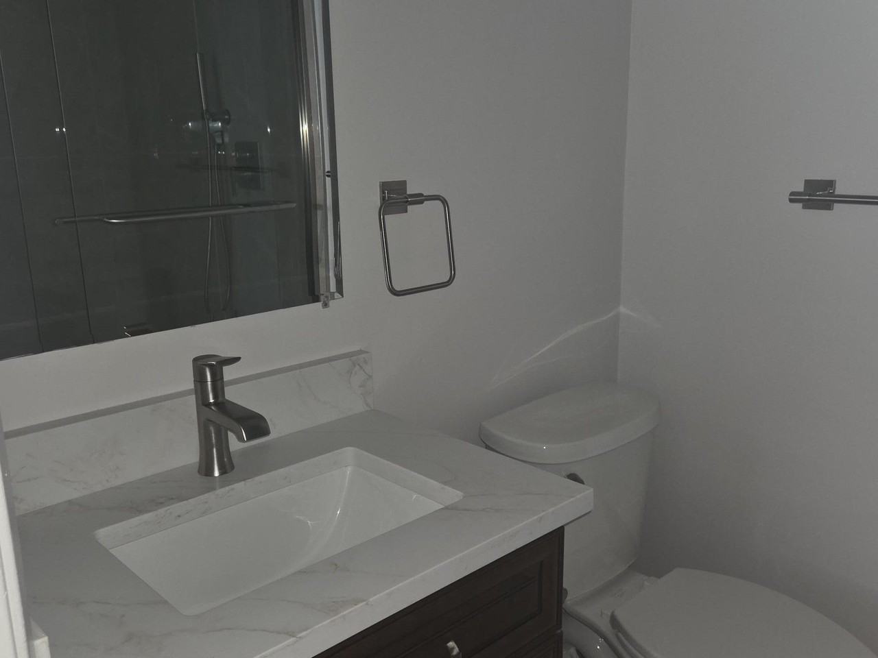 2843 Ne 15th St - Photo 7 of 15