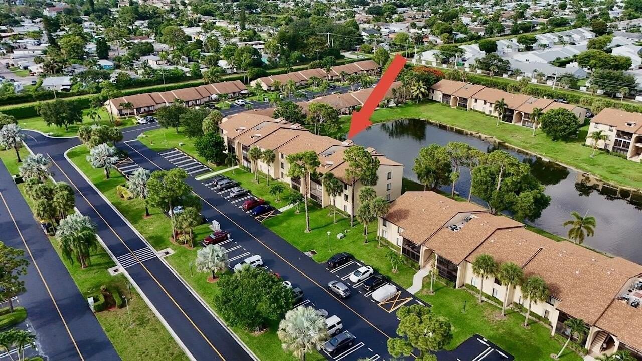 627 Sea Pine Way #C2 - Photo 4 of 29