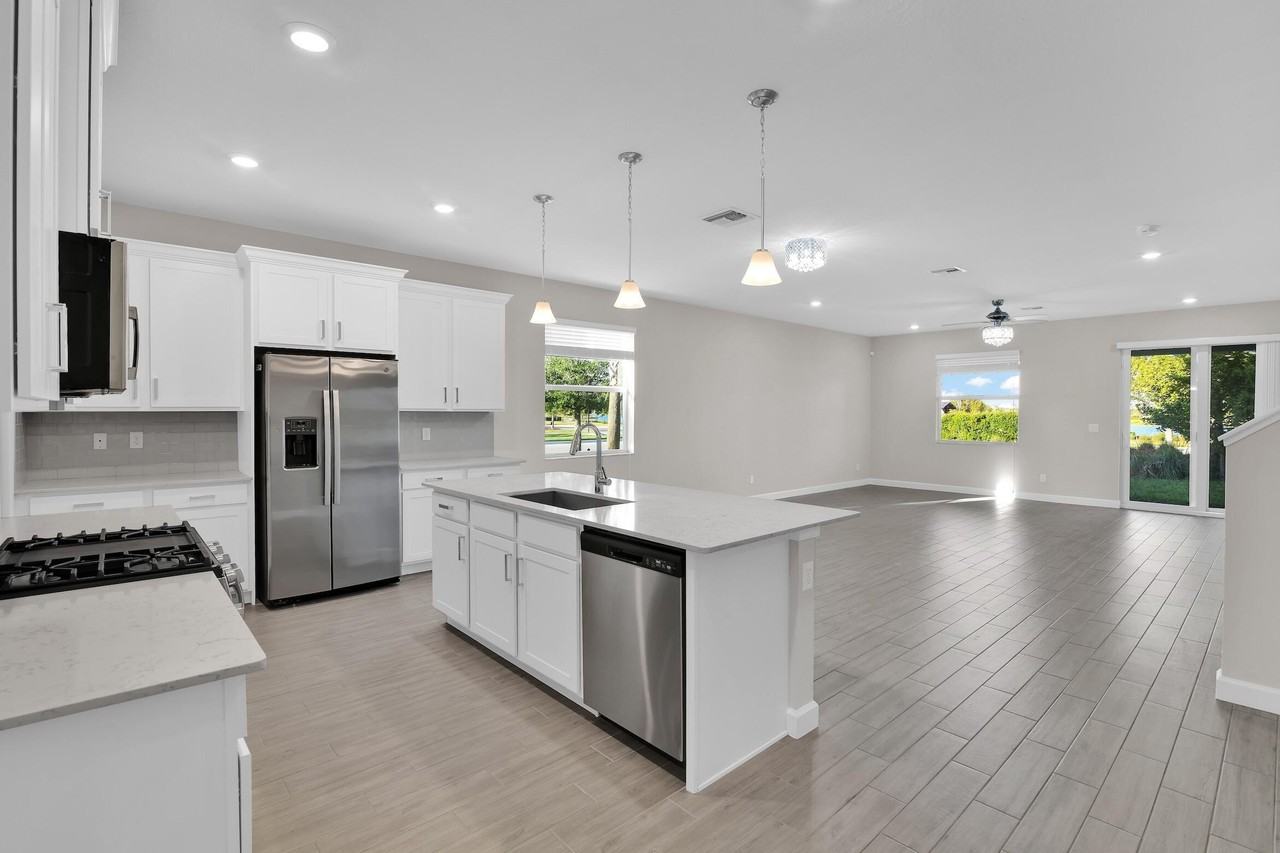1168 Sterling Pine Pl - Photo 3 of 23