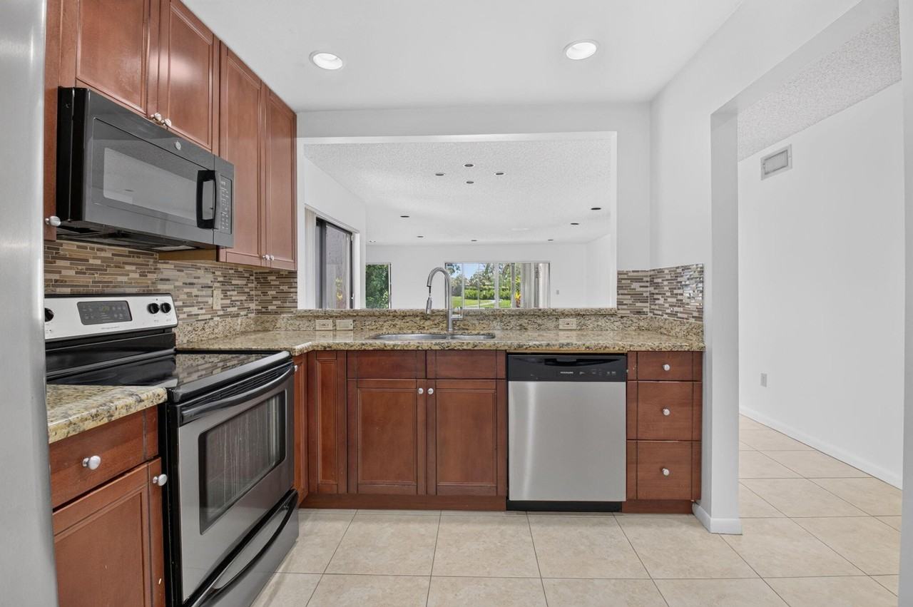 9264 Vista Del Lago #24A - Photo 6 of 48