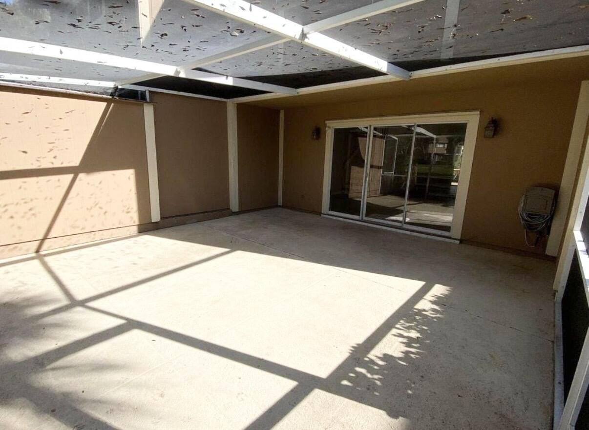 371 Maplecrest Cir - Photo 3 of 16