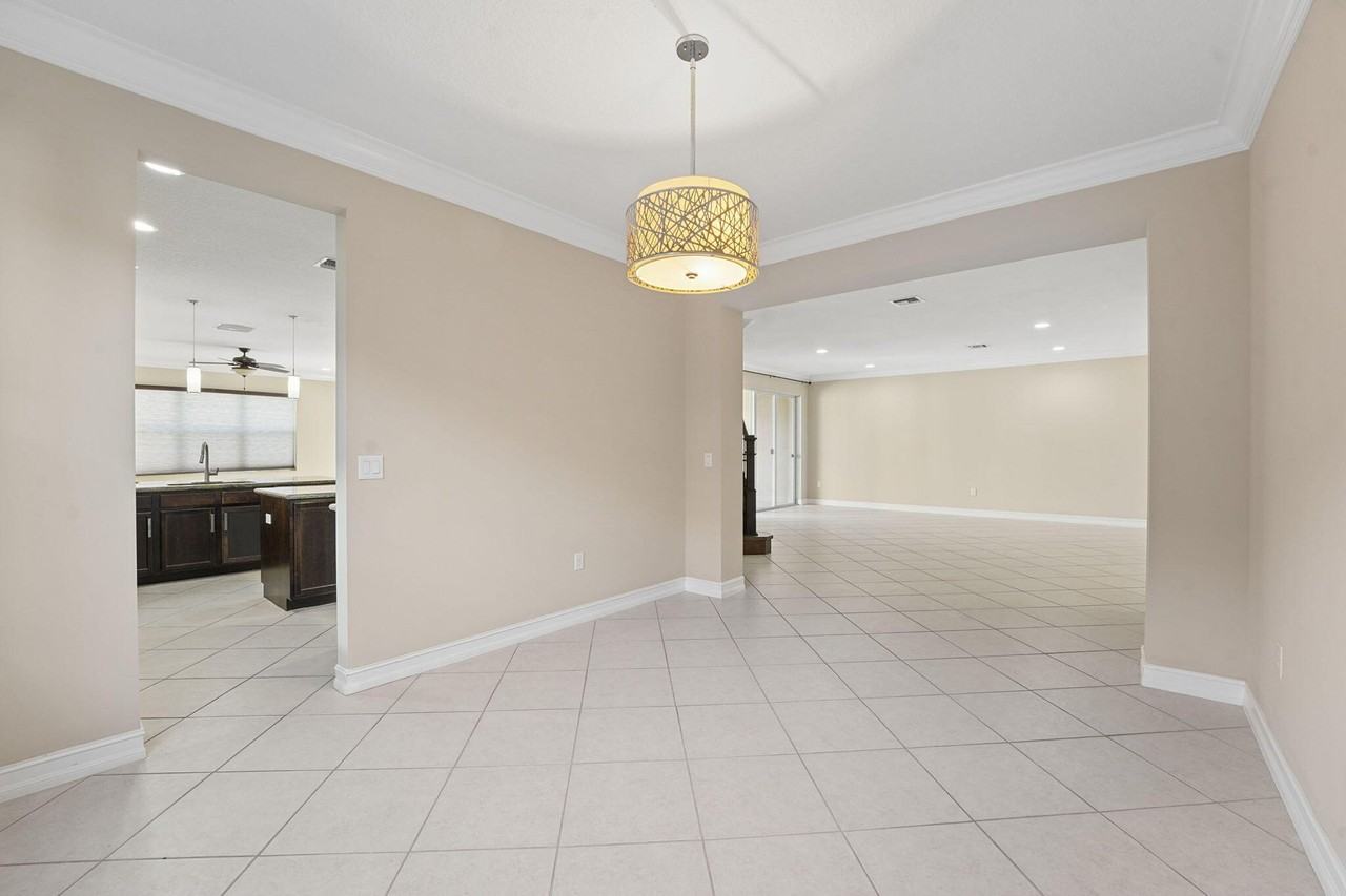 8256 Savara Streams Ln - Photo 7 of 50
