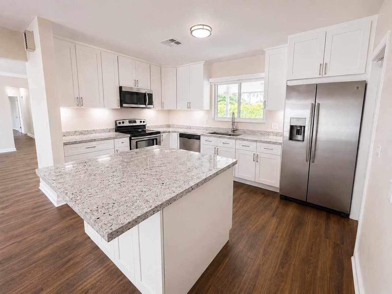1155 Washington St - Photo 4 of 33
