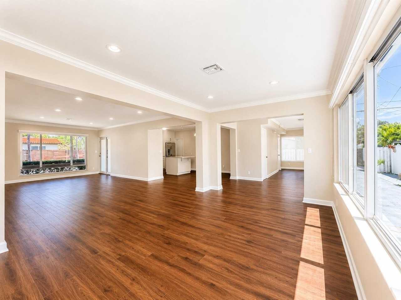 1155 Washington St - Photo 7 of 33