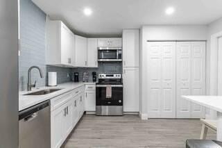 1151 Mulberry Pl - Photo 4 of 10