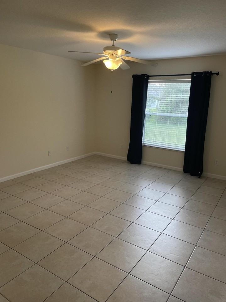 3586 Sw Conibear St - Photo 2 of 11