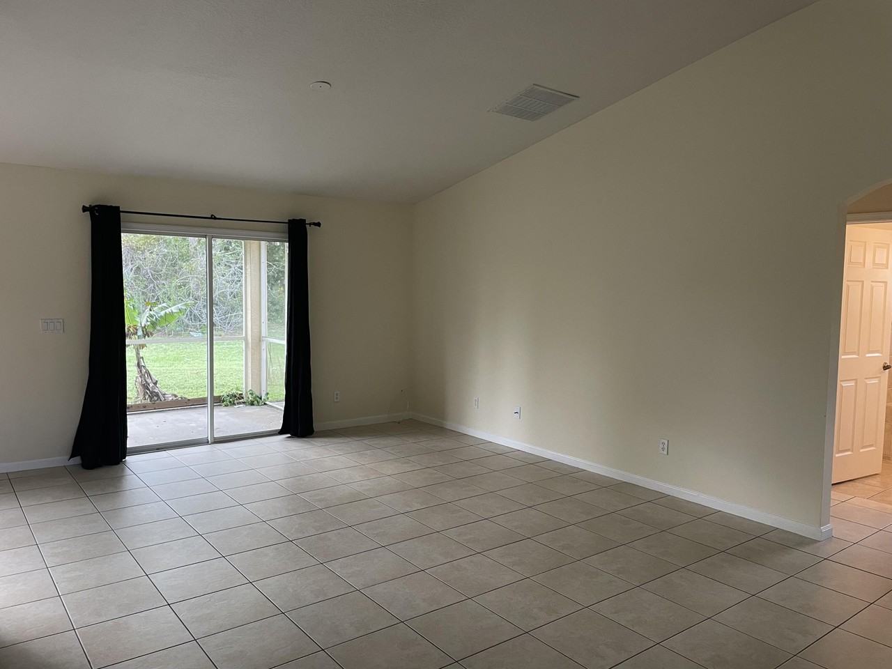 3586 Sw Conibear St - Photo 6 of 11