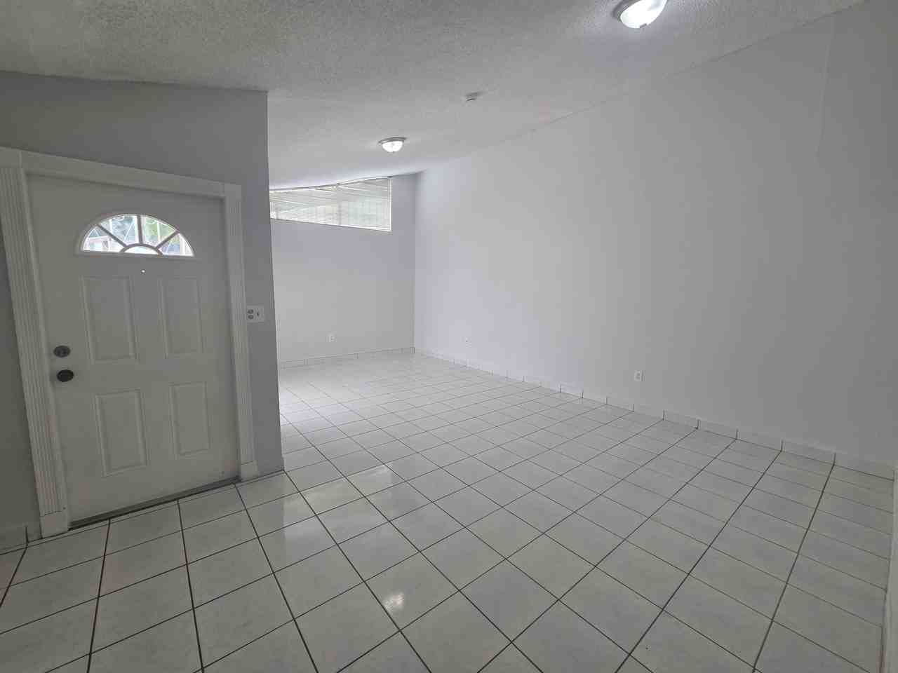 4432 Nw 185th St #4432 - Photo 4 of 14