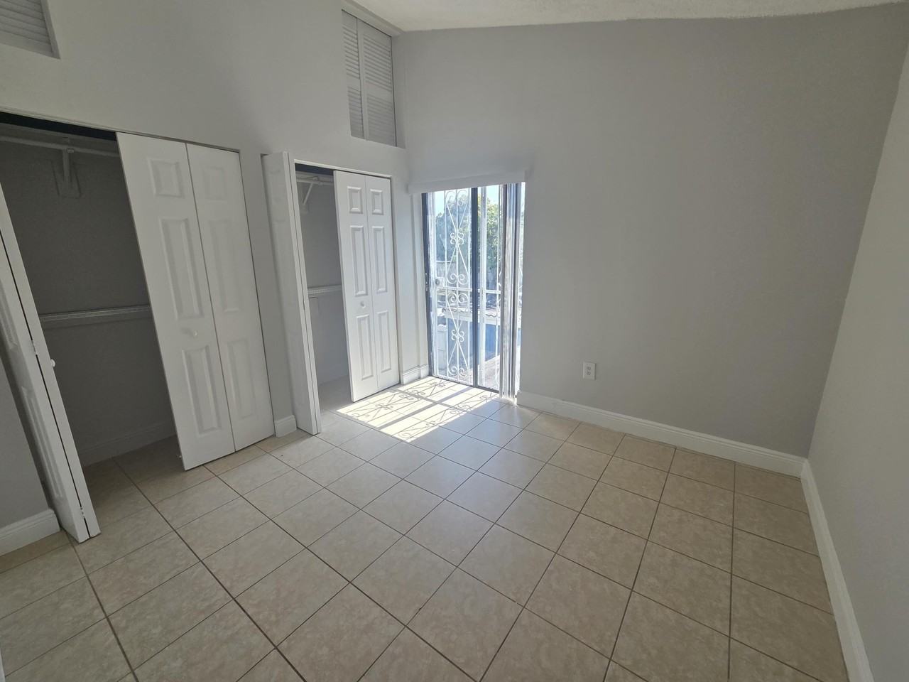 4432 Nw 185th St #4432 - Photo 5 of 14