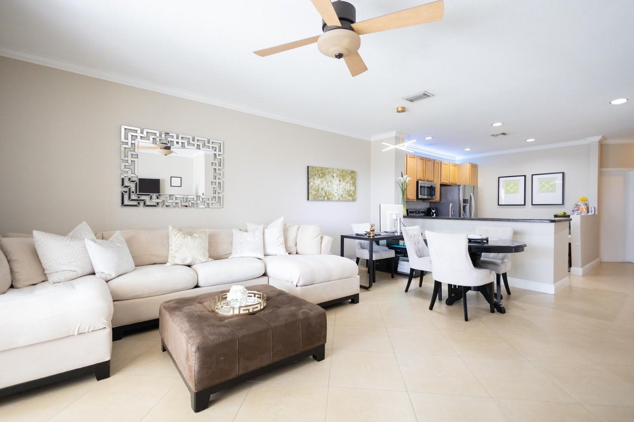 8115 Bellagio Ln - Photo 6 of 19