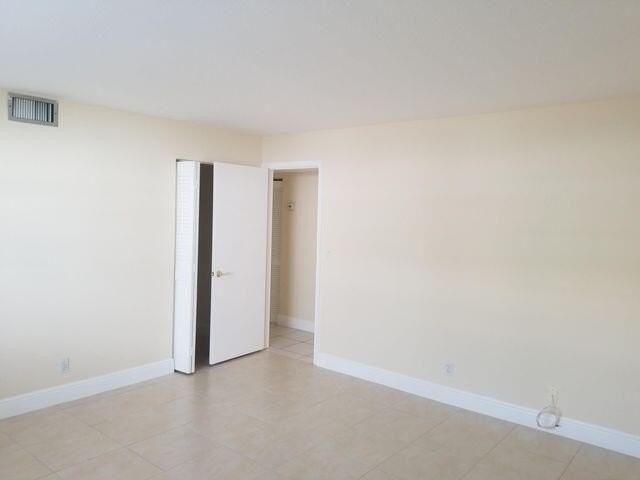 720 N Dixie Hwy #202 - Photo 5 of 12