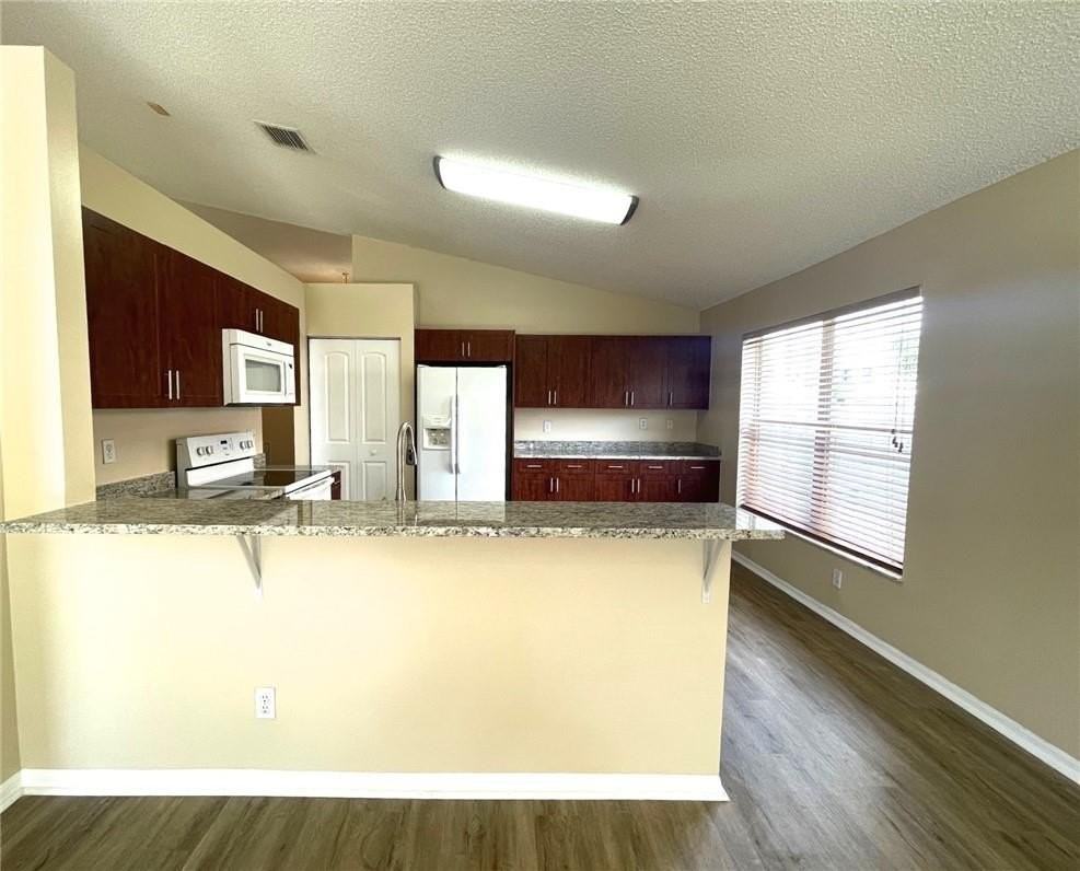 18062 Sw 27th St - Photo 5 of 26