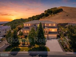 featured image of 3315 Ashbourne Cir