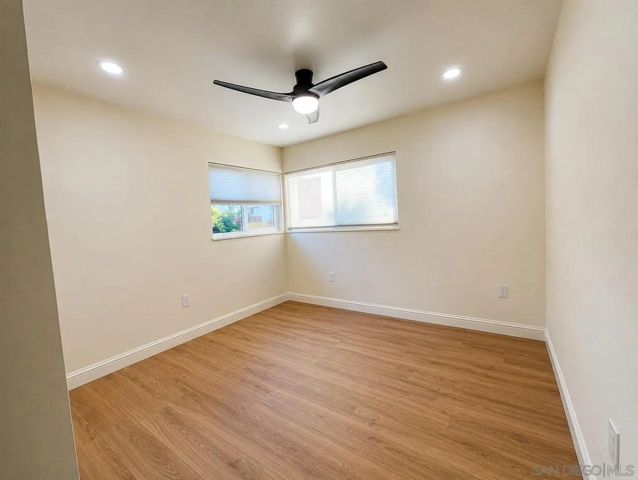 3034 Newell St #3034 - Photo 6 of 10