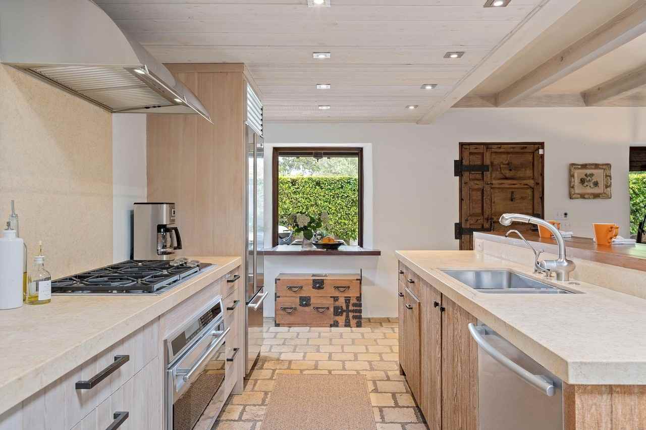 924 Garden St - Photo 7 of 26