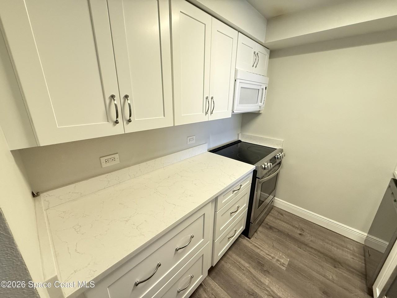 7101 Ridgewood Ave #209 - Photo 5 of 19