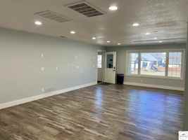 featured image of 1313 W 16th St
