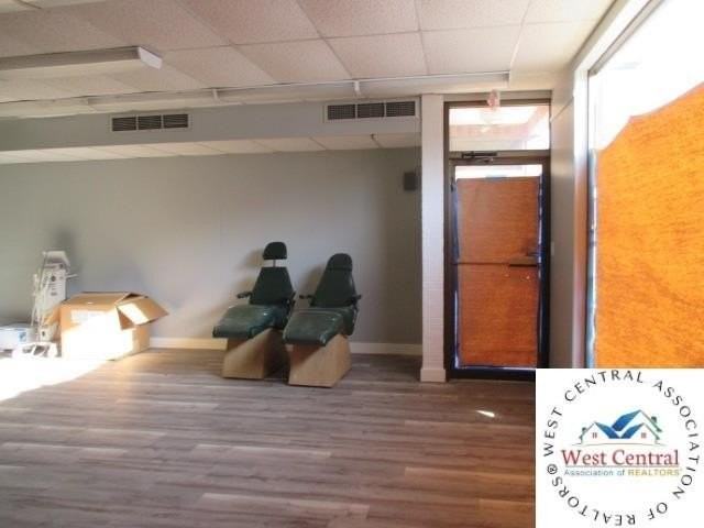 1700 S Ingram Ave - Photo 5 of 8