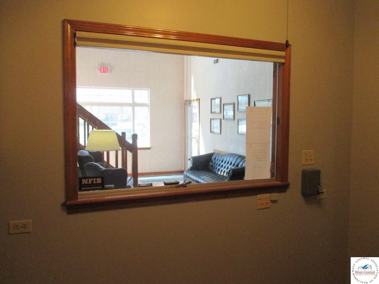 121 E Broadway Blvd - Photo 3 of 8