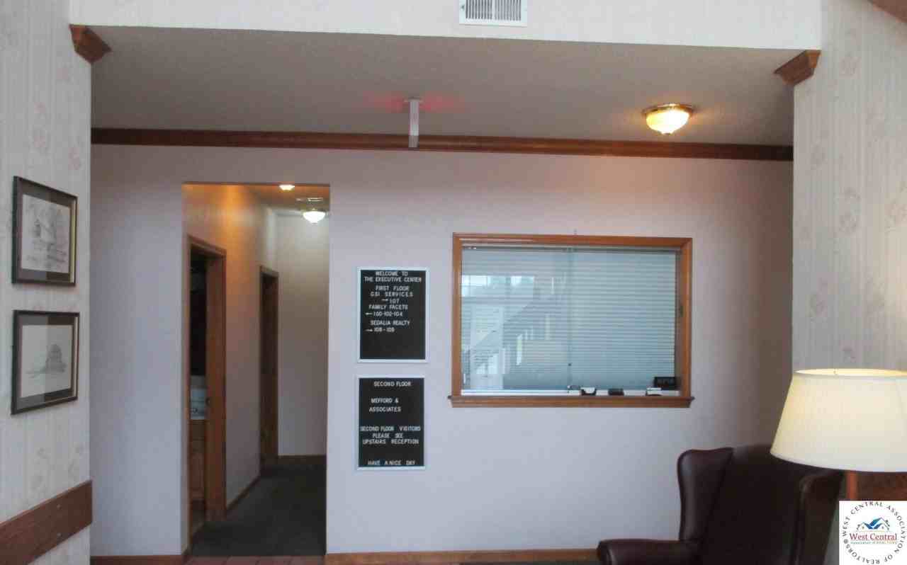 121 E Broadway Blvd - Photo 3 of 4