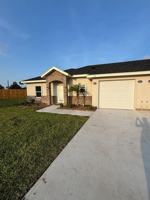 featured image of 13 N Bay Hill Dr