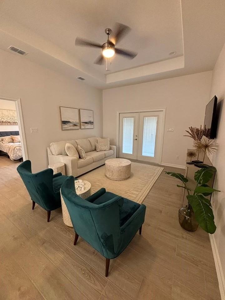 13 N Bay Hill Dr - Photo 3 of 20