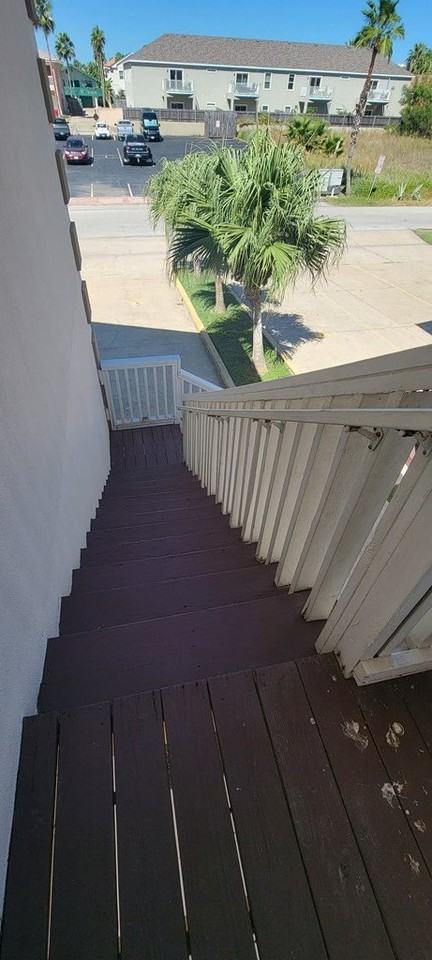 107 E Bahama St #7 - Photo 2 of 16
