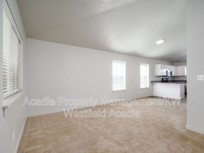 1141 E St #A401 - Photo 4 of 27