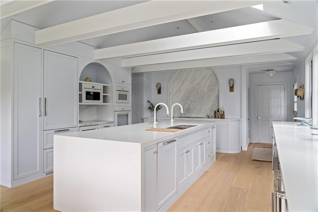 124 Harrison Ave - Photo 6 of 29