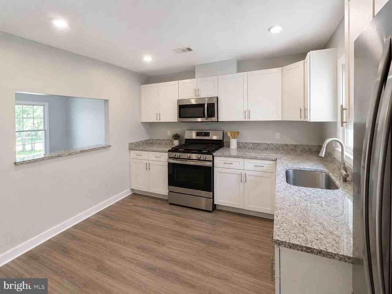 806 Hr Dr Se - Photo 3 of 20