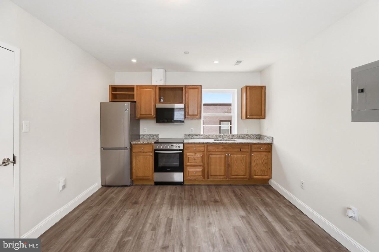 4230 6th St Se #3 - Photo 7 of 17