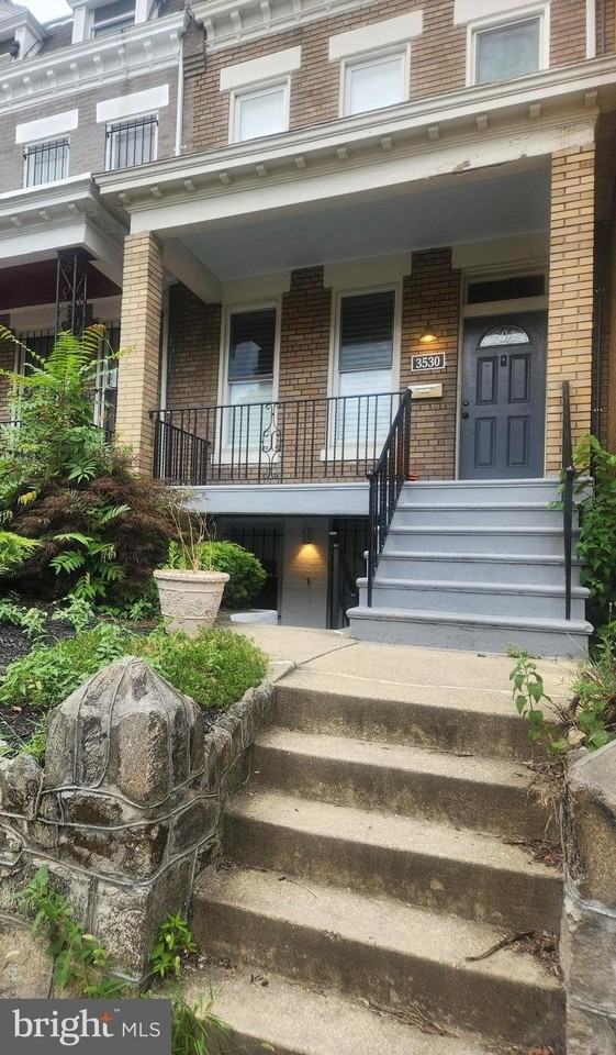 3530 10th St Nw - Photo 2 of 19
