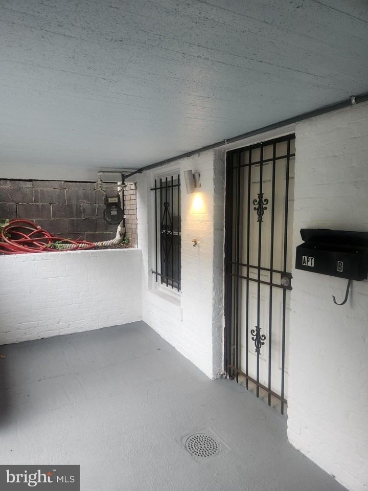 3530 10th St Nw - Photo 4 of 19