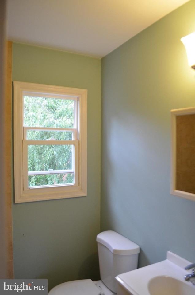4801 Bass Pl Se - Photo 5 of 6