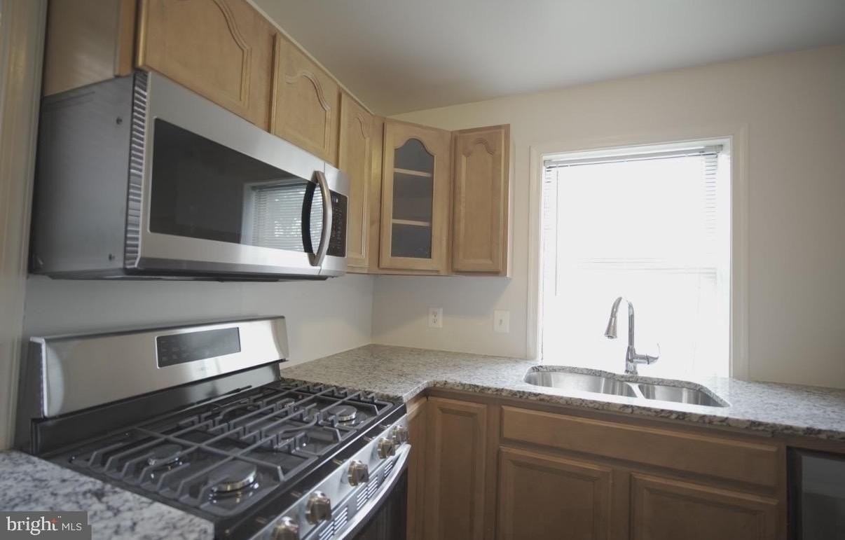 3287 15th Pl Se #102 - Photo 6 of 18