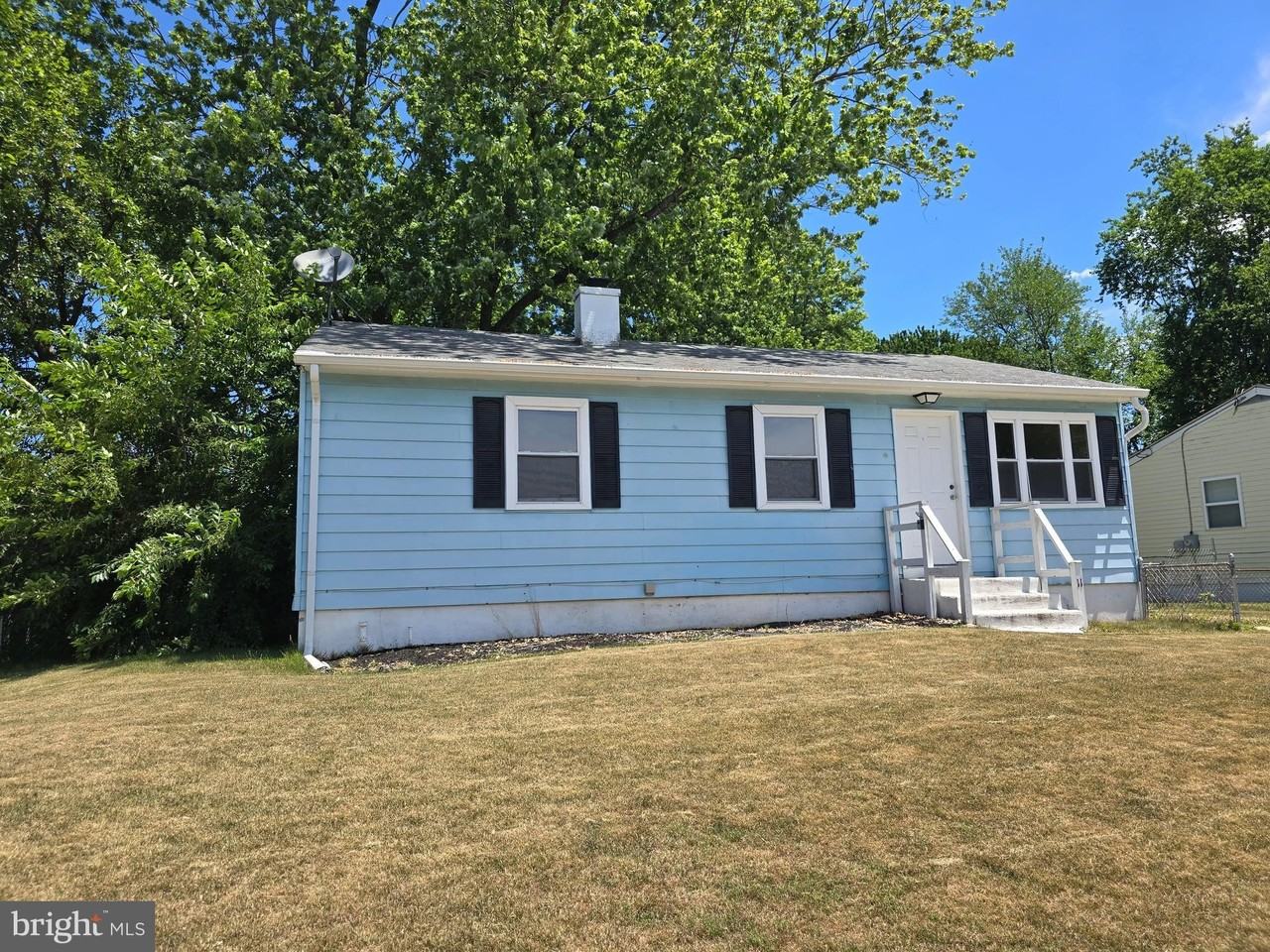 11 Glenwood Dr - Photo 2 of 49