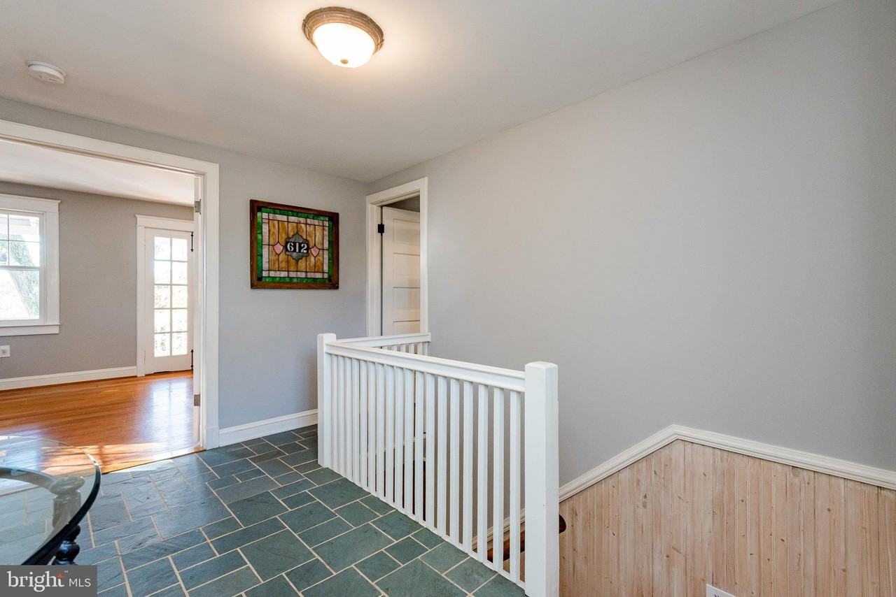 612 Holly Ridge Rd - Photo 4 of 39