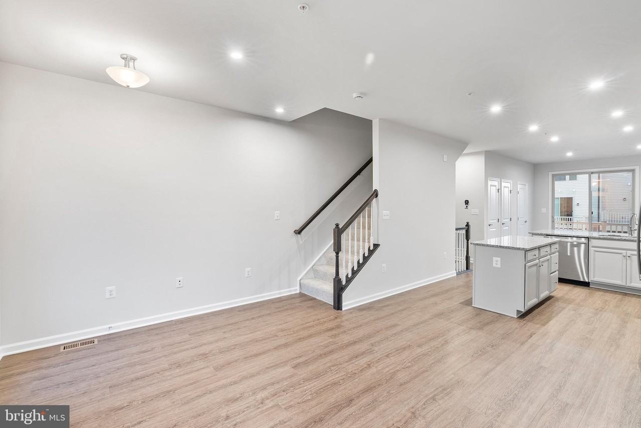 3442 Jacobs Ford Way - Photo 5 of 31