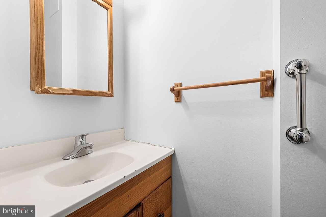 315 Elrino St - Photo 7 of 14