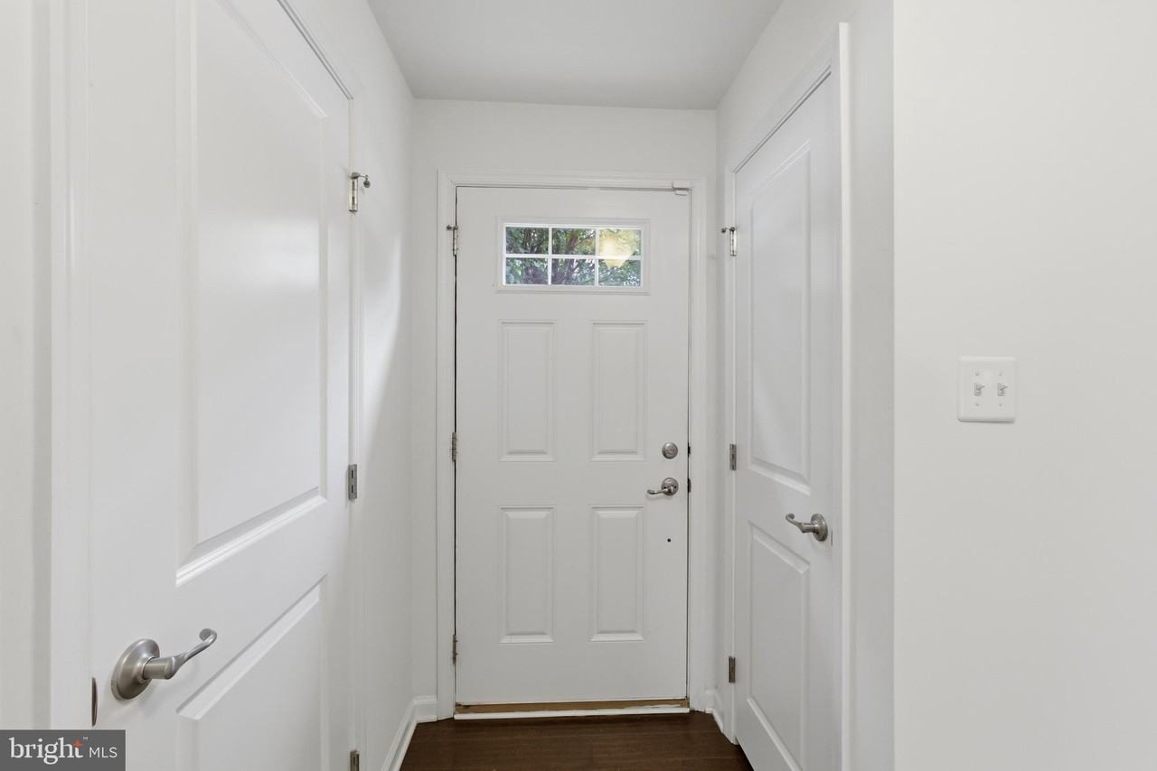 12191 Montreat Pl - Photo 4 of 46