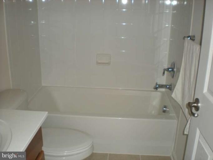 3630 Spring Hollow Ln - Photo 5 of 12