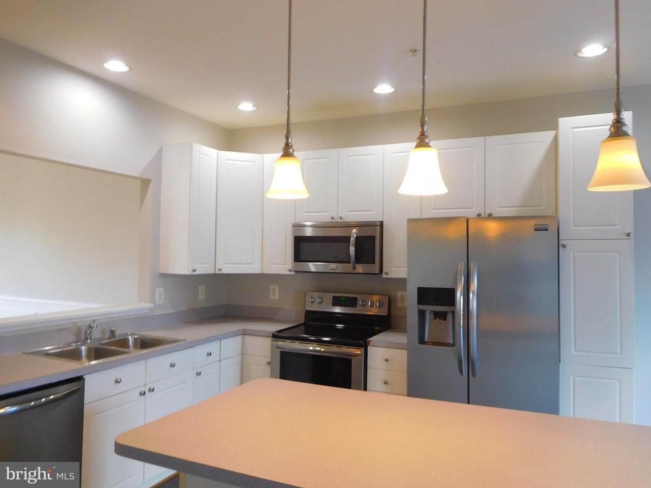1941 Fieldstone Way - Photo 5 of 22