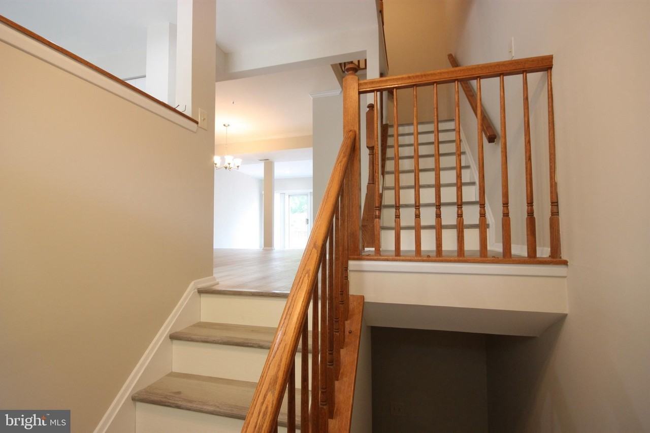 7782 Blueberry Hill Ln - Photo 4 of 27