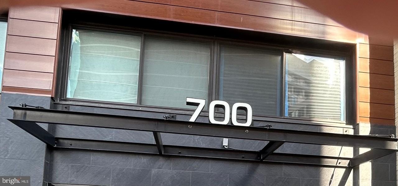 700 Roeder Rd #201