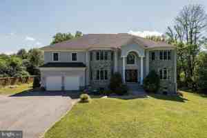 featured image of 9830 River Rd