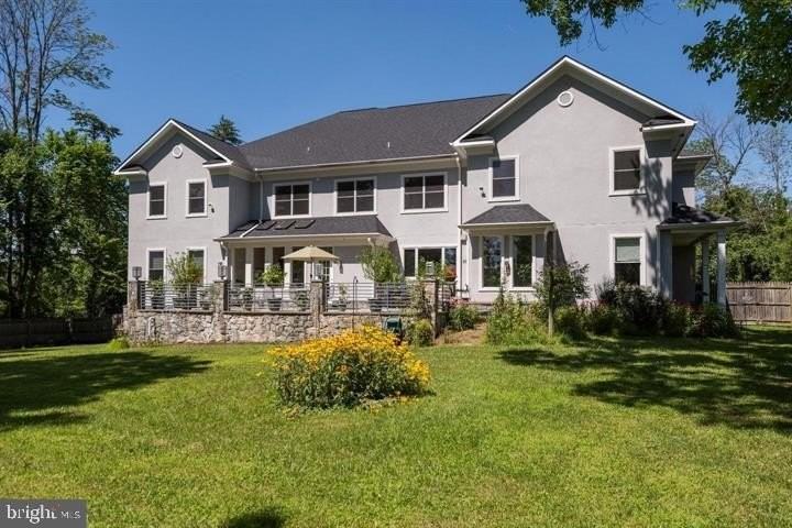 9830 River Rd - Photo 2 of 31
